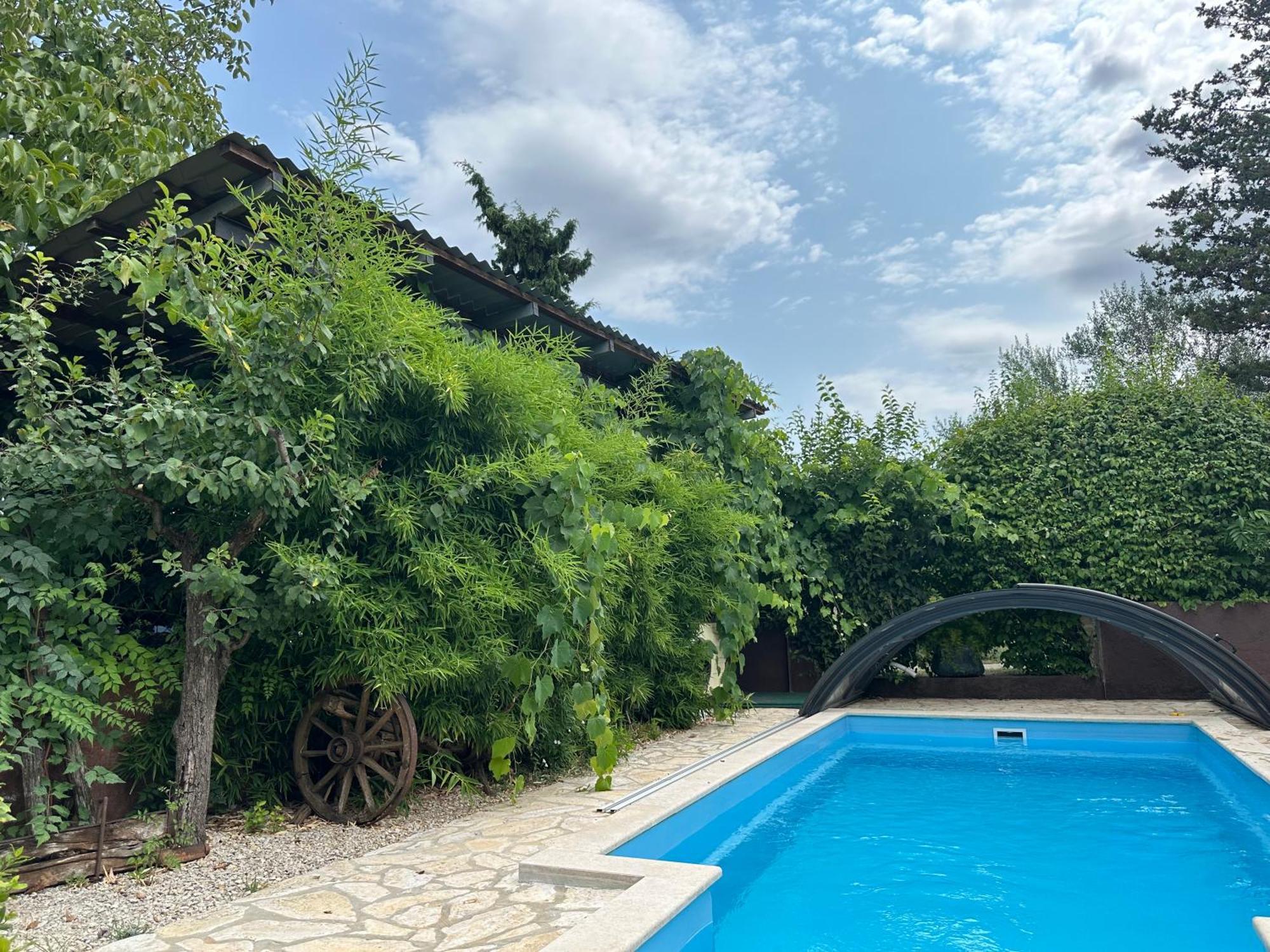Bokalu With Private Pool Lägenhet Poreč Exteriör bild